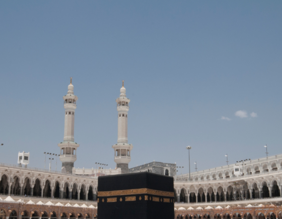 The Significance of Spiritual Reflection During Umrah (Important Points)